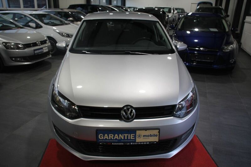 Silber Gebraucht 2010 VW Polo Comfortline Kleinwagen | 5.990 € (Fairer Preis) - Bild 1/4