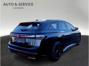 Neu VW ID.7 Pro 210 kW (286 PS) 2026 Schwarz (grenadillschwarz metallic) Kombi