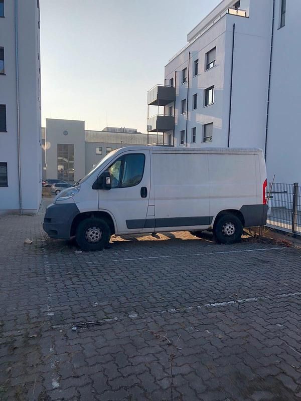 Gebraucht Peugeot Boxer 120 PS (88 kW) 2011 Weiß Van