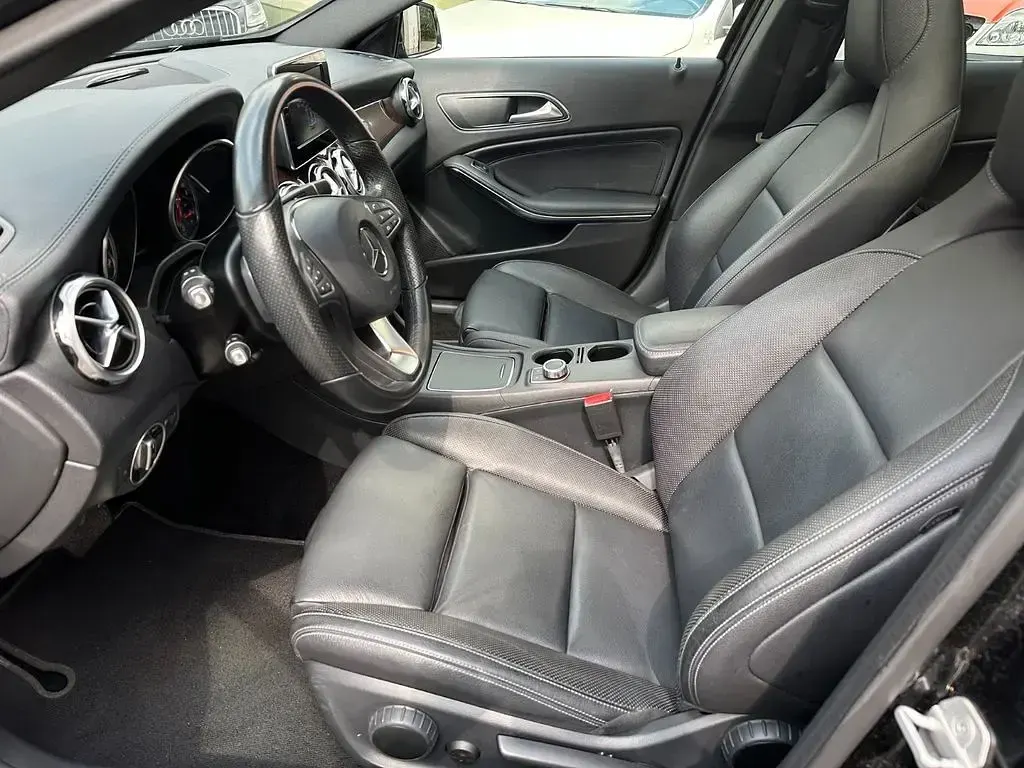 Gebraucht Mercedes GLA200 AMG 156 PS (114 kW) 2017 Schwarz SUV