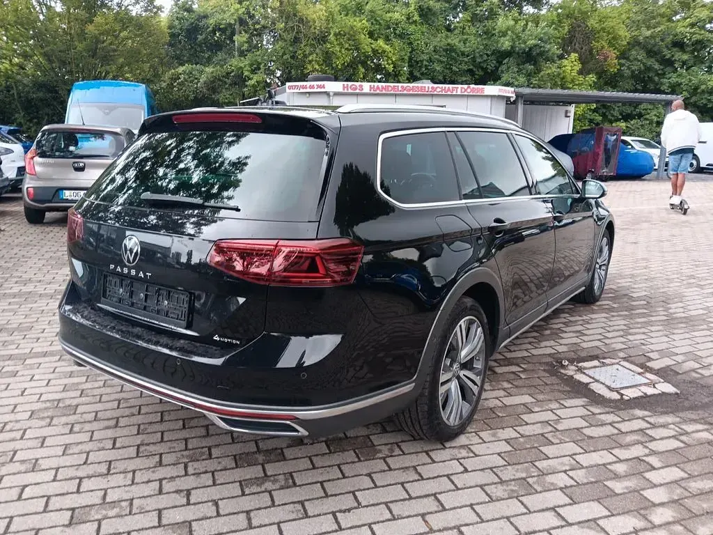 Gebraucht VW Passat Alltrack 200 PS (147 kW) 2021 Deep black Kombi