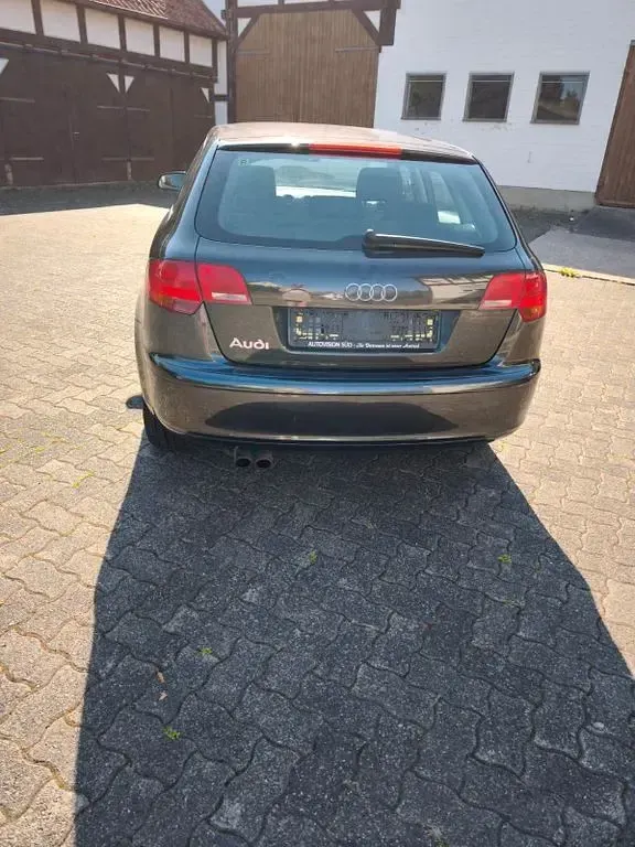 Gebraucht Audi A3 Attraction 125 PS (91 kW) 2007 Grau Kleinwagen