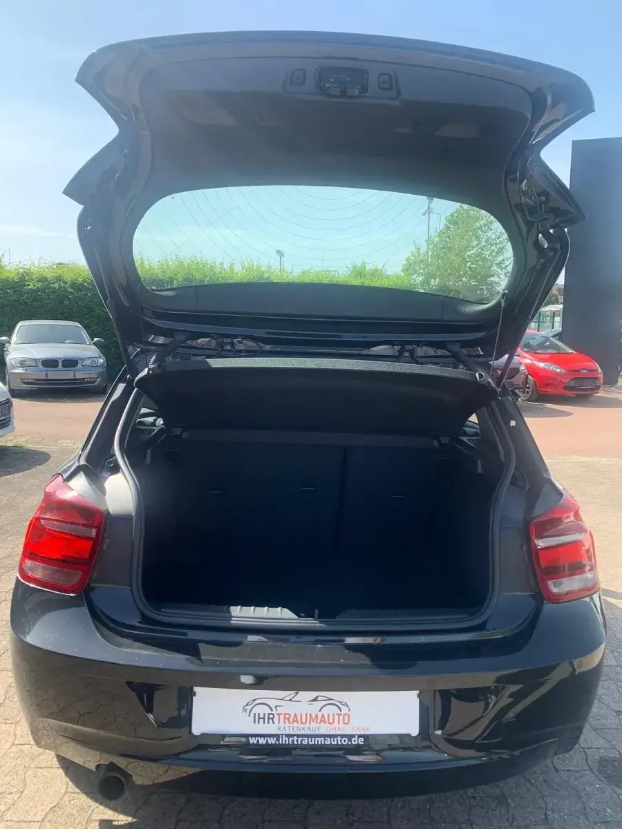 Gebraucht BMW 114 102 PS (75 kW) 2014 Schwarz Kleinwagen