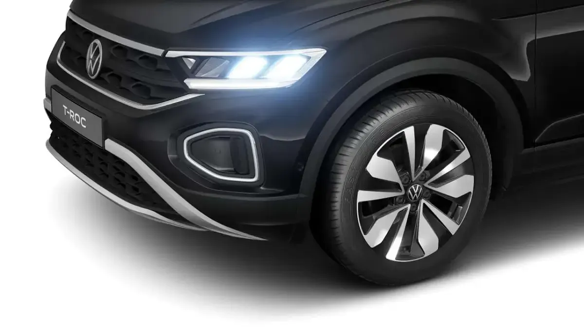Gebraucht VW T-Roc Goal 150 PS (110 kW) 2025 Deep black perleffekt (metallic) SUV