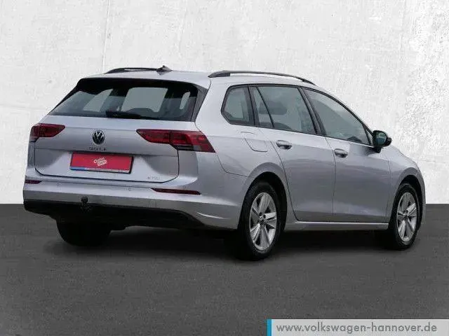 Second-hand VW Golf VIII Life 150 CP (110 kW) 2023 Argintiu Break