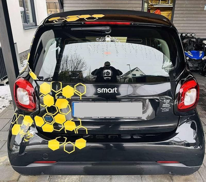 Schwarz Gebraucht 2020 Smart ForTwo Coupé Kleinwagen | 8.600 € (Fairer Preis) - Bild 1/4