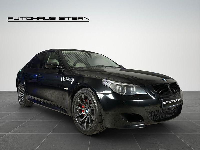 Schwarz Gebraucht 2005 BMW M5 Performance Limousine | 22.990 € (Guter Preis) - Bild 1/4