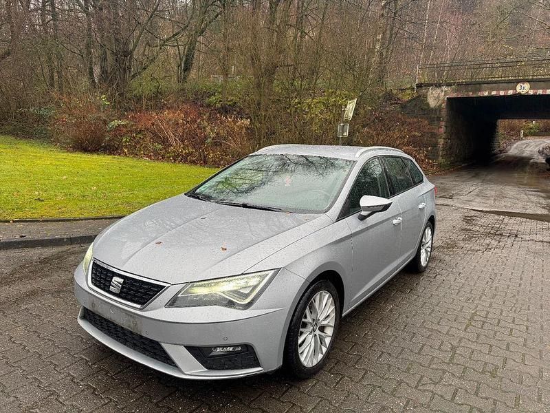 Silber Gebraucht 2019 Seat Leon ST Style Kombi | 7.999 € (Superpreis) - Bild 1/4