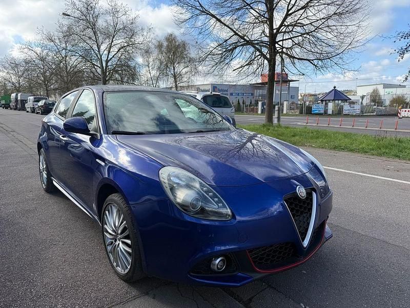 Gebraucht Alfa Romeo Giulietta 170 PS (125 kW) 2018 Blau Limousine
