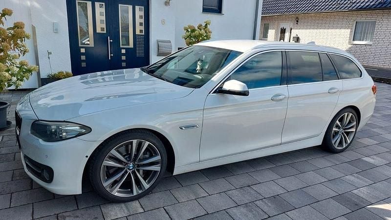 Weiß Gebraucht 2015 BMW 530 Luxury Line Kombi | 20.000 € (Fairer Preis) - Bild 1/4