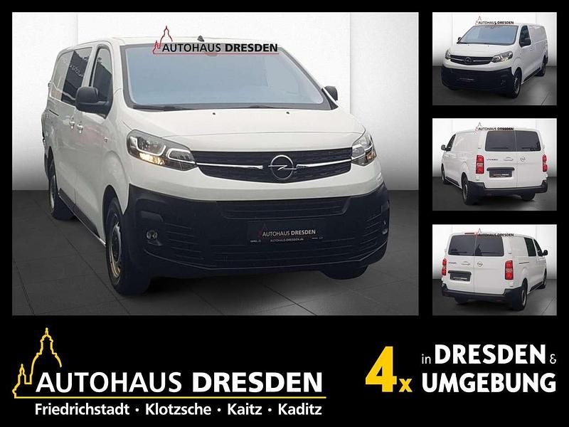 Jade weiss Gebraucht 2022 Opel Vivaro Van | 10.990 € - Bild 1/4