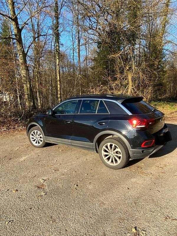 Gebraucht VW T-Roc Life 150 PS (110 kW) 2023 Schwarz SUV