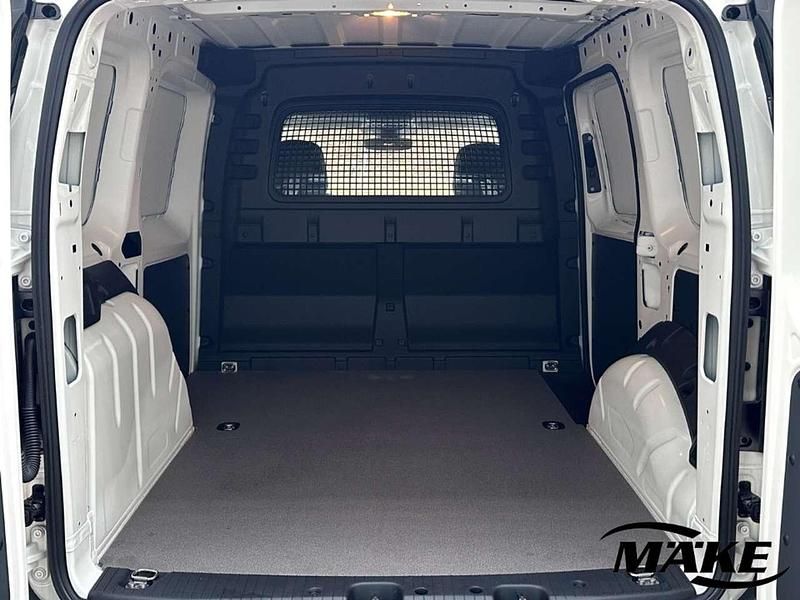 Gebraucht VW Caddy 102 PS (75 kW) 2025 Candyweiß Van / Kleinbus