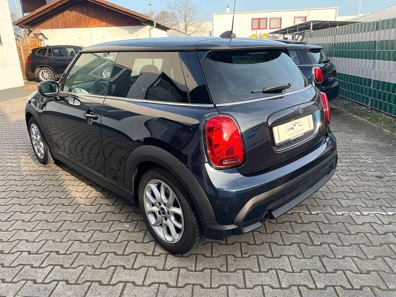 Gebraucht Mini Cooper 136 PS (100 kW) 2023 Schwarz Kleinwagen