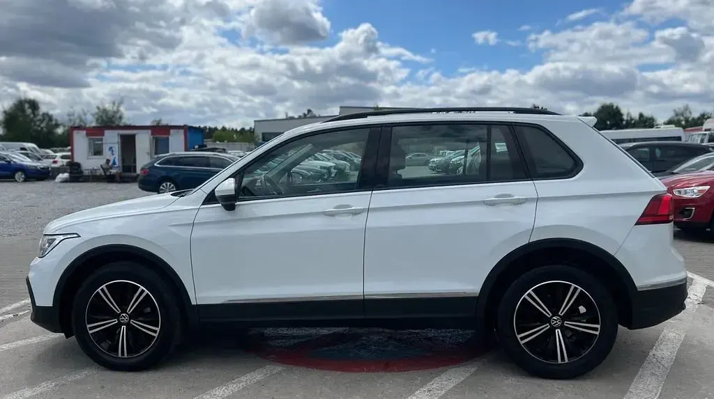 Gebraucht VW Tiguan Life 150 PS (110 kW) 2022 Weiß SUV