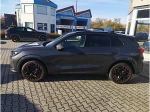 Neu Cupra Terramar VZ 265 PS (194 kW) 2025 Grau (timanfayagrau metallic) SUV