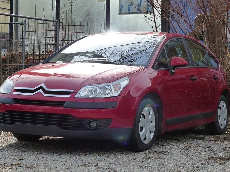 Gebraucht Citroën C4 88 PS (64 kW) 2008 Rot Kleinwagen