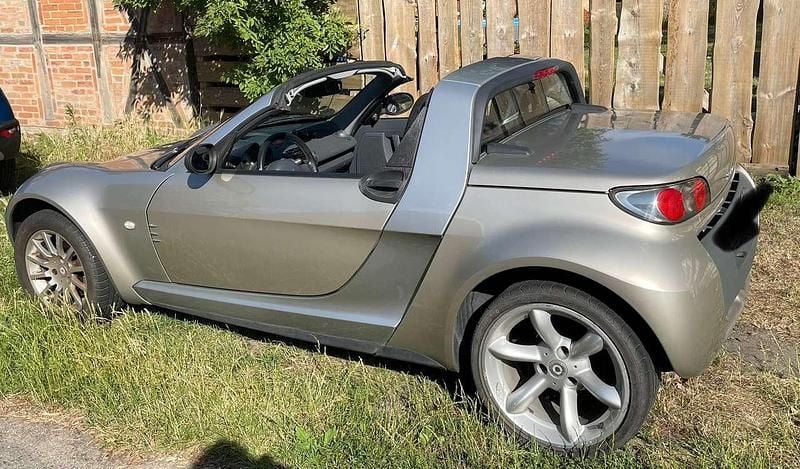 Silber Gebraucht 2005 Smart Roadster Cabrio | 3.426 € (Fairer Preis) - Bild 1/4