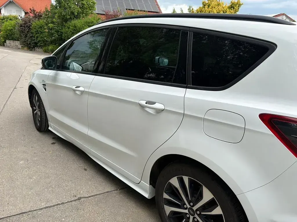 Gebraucht Ford S-MAX ST-Line 150 PS (110 kW) 2019 Weiß Van / Kleinbus