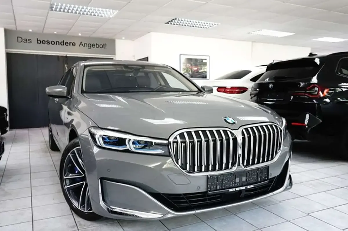 Usata BMW 740 Performance 320 CV (235 kW) 2020 Grigio Berlina