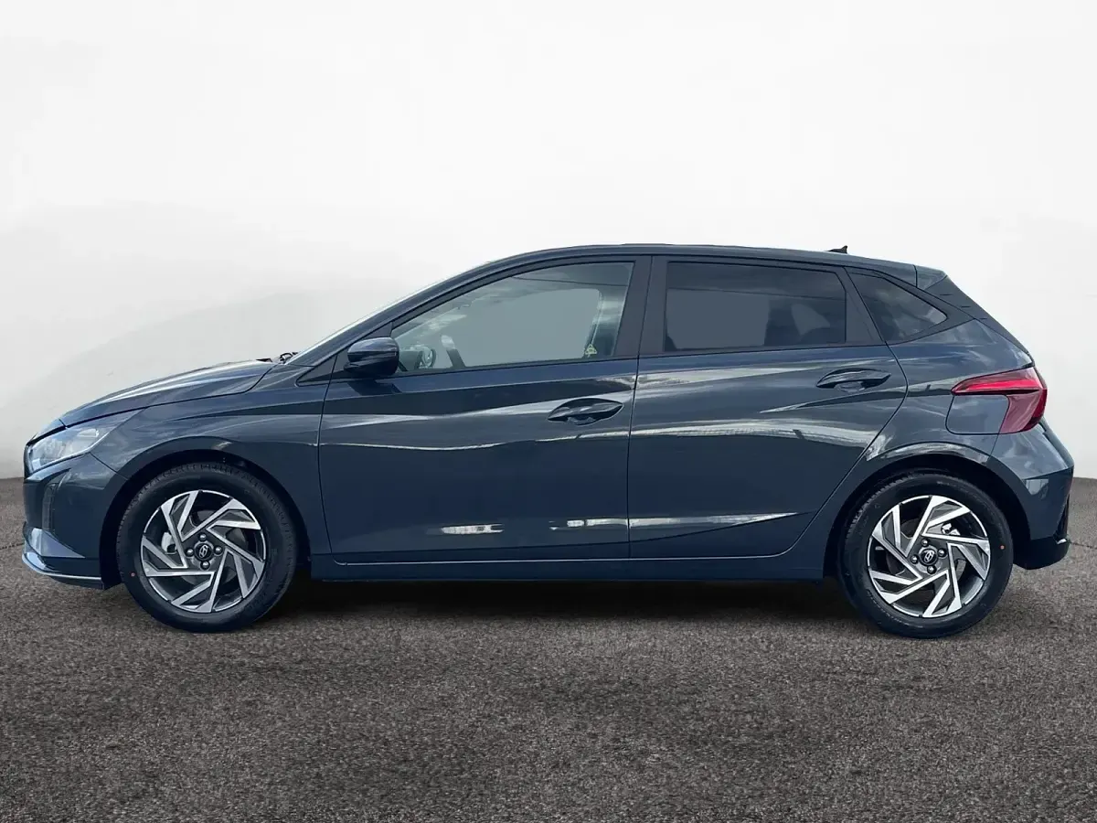 Neu Hyundai i20 90 PS (66 kW) 2026 Lumen grey / mic Kleinwagen