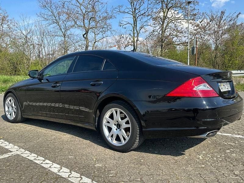 Gebraucht Mercedes CLS320 224 PS (164 kW) 2007 Schwarz Limousine