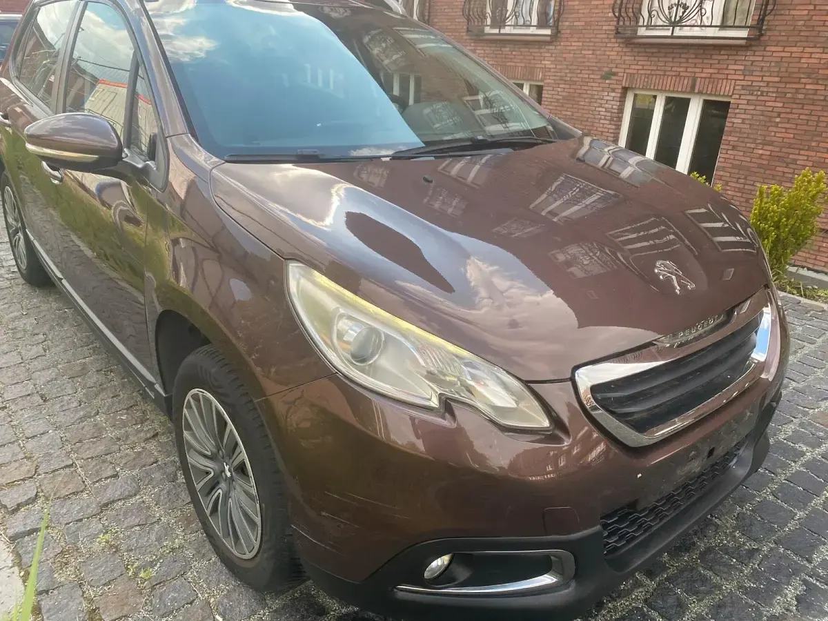 Gebraucht Peugeot 2008 82 PS (60 kW) 2013 Braun SUV