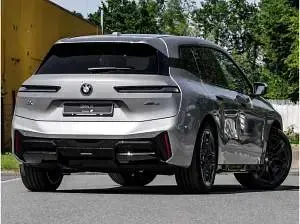 Gebraucht BMW iX 300 kW (408 PS) 2026 Silber (spacesilber) SUV