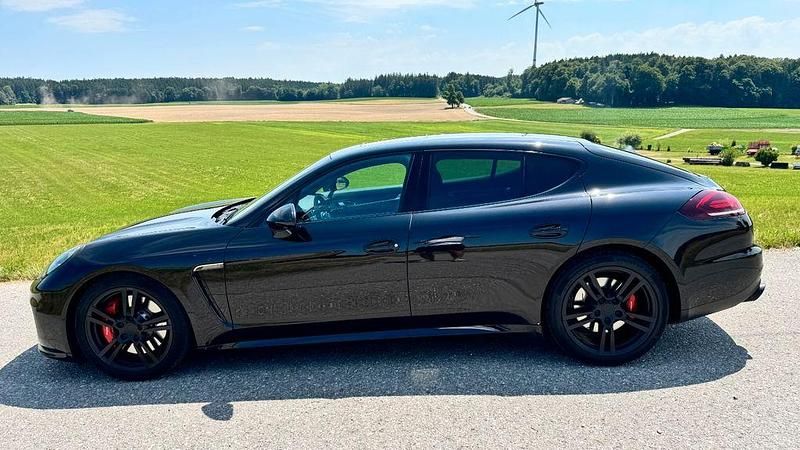 Schwarz Gebraucht 2014 Porsche Panamera Turbo Limousine | 48.750 € - Bild 1/4