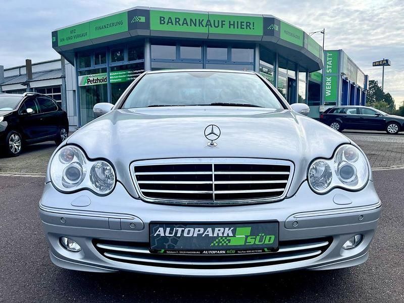 Silber Gebraucht 2006 Mercedes C200 Limousine | 2.890 € (Guter Preis) - Bild 1/4