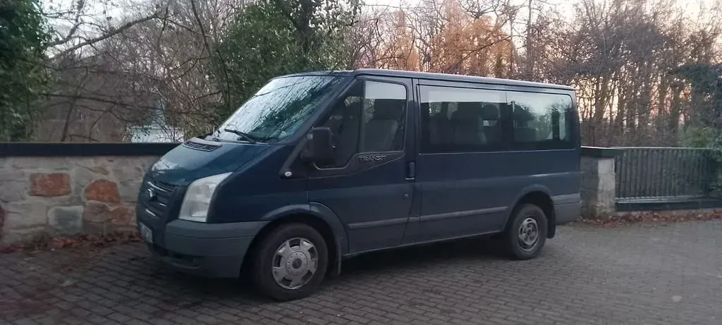 Second-hand Ford Transit 101 CP (74 kW) 2012 Albastru Monovolum