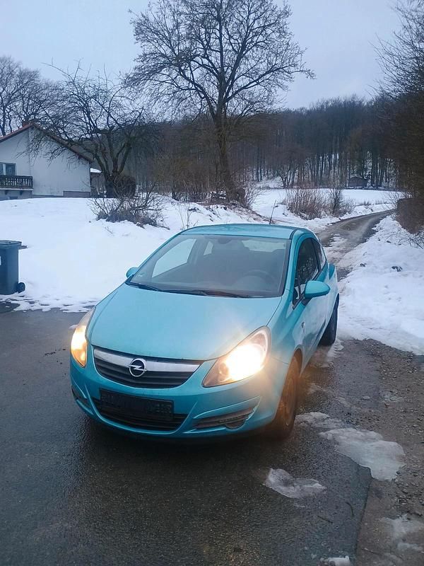 Blau Gebraucht 2010 Opel Corsa Kleinwagen | 1.400 € (Superpreis) - Bild 1/4