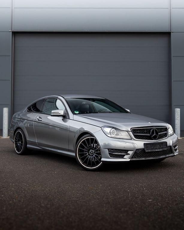 Gebraucht Mercedes C200 AMG 184 PS (135 kW) 2012 Grau Coupé