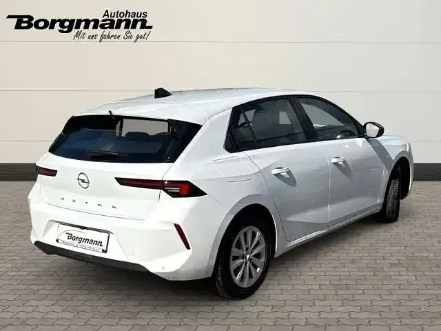 Gebraucht Opel Astra Edition 110 PS (80 kW) 2024 Weiss Limousine