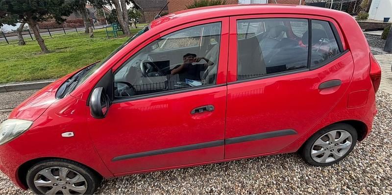 Gebraucht Hyundai i10 60 PS (44 kW) 2012 Kleinwagen