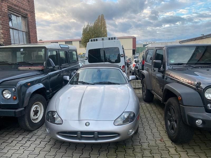 Gebraucht Jaguar XK8 270 PS (198 kW) 2001 Silber Cabrio