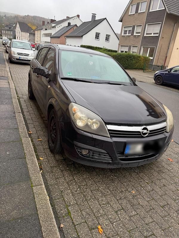 Schwarz Gebraucht 2006 Opel Astra Limousine | 600 € (Superpreis) - Bild 1/4