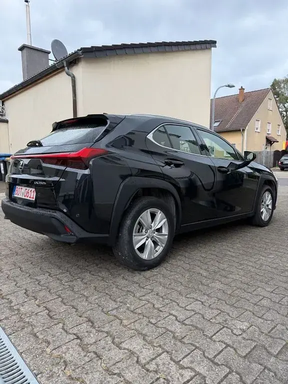 Gebraucht Lexus UX 250h Executive Line 152 PS (111 kW) 2022 Grau SUV
