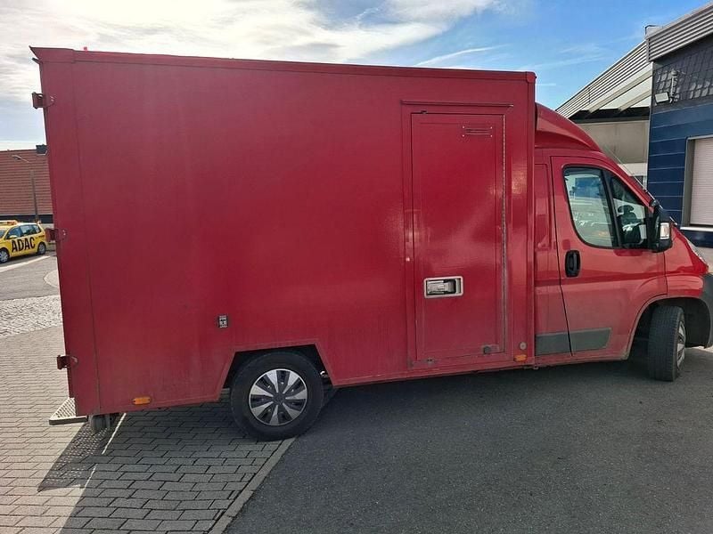 Gebraucht Peugeot Boxer 131 PS (96 kW) 2014 Rot Van