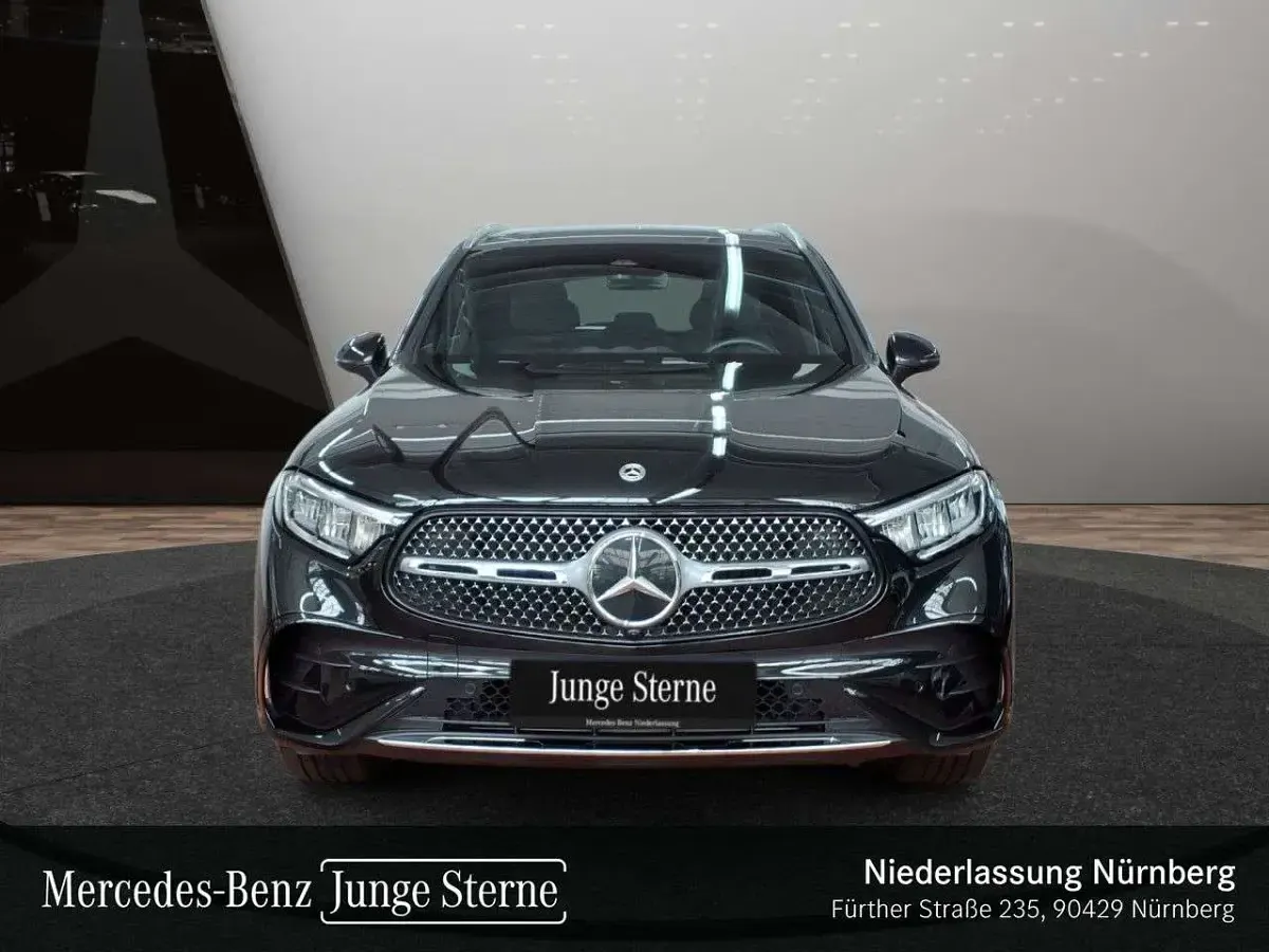 Gebraucht Mercedes GLC220 AMG 197 PS (144 kW) 2025 Schwarz SUV