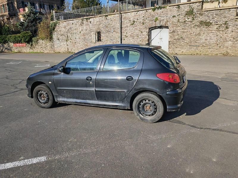 Gebraucht Peugeot 206 75 PS (55 kW) 2006 Schwarz Limousine