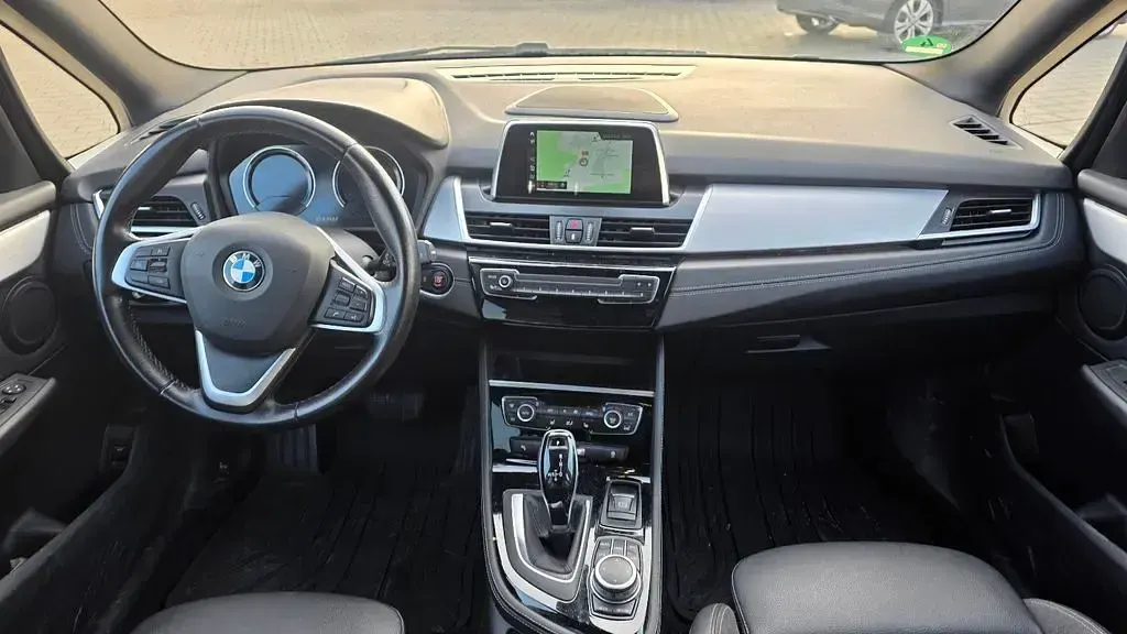 Gebraucht BMW 220 M Sport 192 PS (141 kW) 2020 Grau Kombi