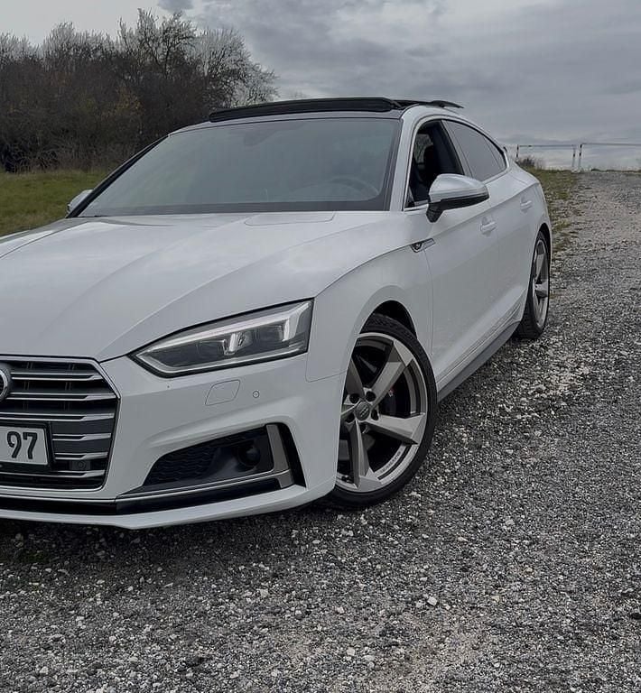 Weiß Gebraucht 2018 Audi S5 Sportback Ambiente Kleinwagen | 39.000 € (Etwas zu teuer) - Bild 1/4