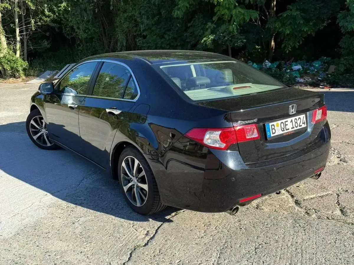 Gebraucht Honda Accord Executive 201 PS (147 kW) 2010 Schwarz Limousine