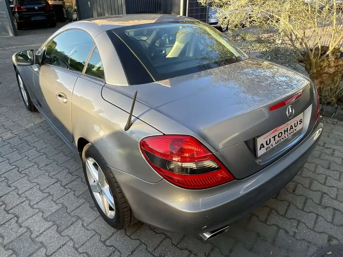 Gebraucht Mercedes SLK280 231 PS (169 kW) 2008 Palladiumsilber  metalliclack Cabrio