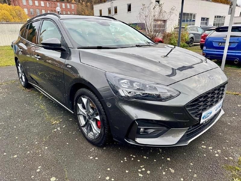 Gebraucht Ford Focus ST-Line X 155 PS (114 kW) 2020 Magneticgrau (metallic) Kombi