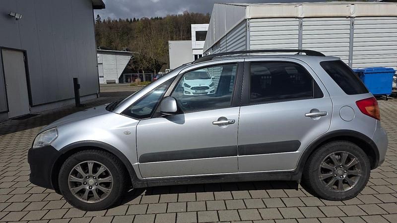 Gebraucht Suzuki SX4 120 PS (88 kW) 2009 Grau SUV