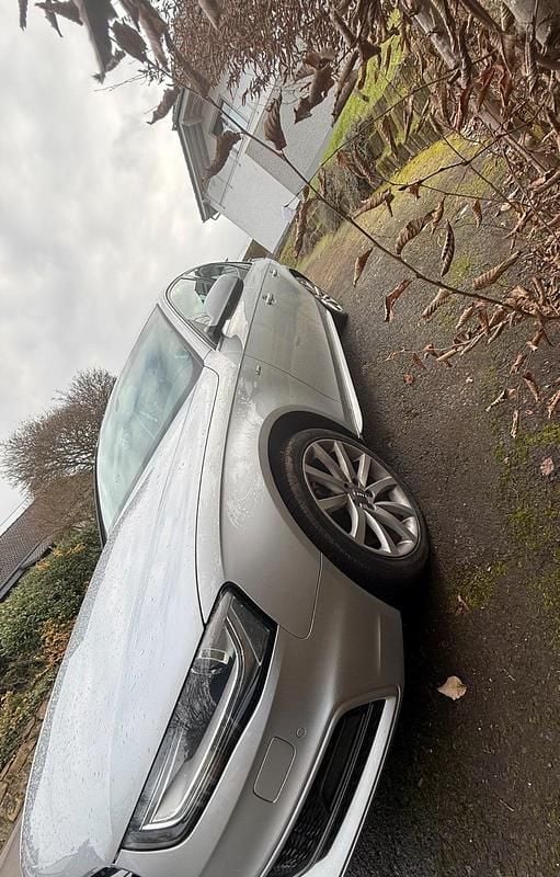 Gebraucht Audi A4 S-Line 150 PS (110 kW) 2014 Silber Limousine