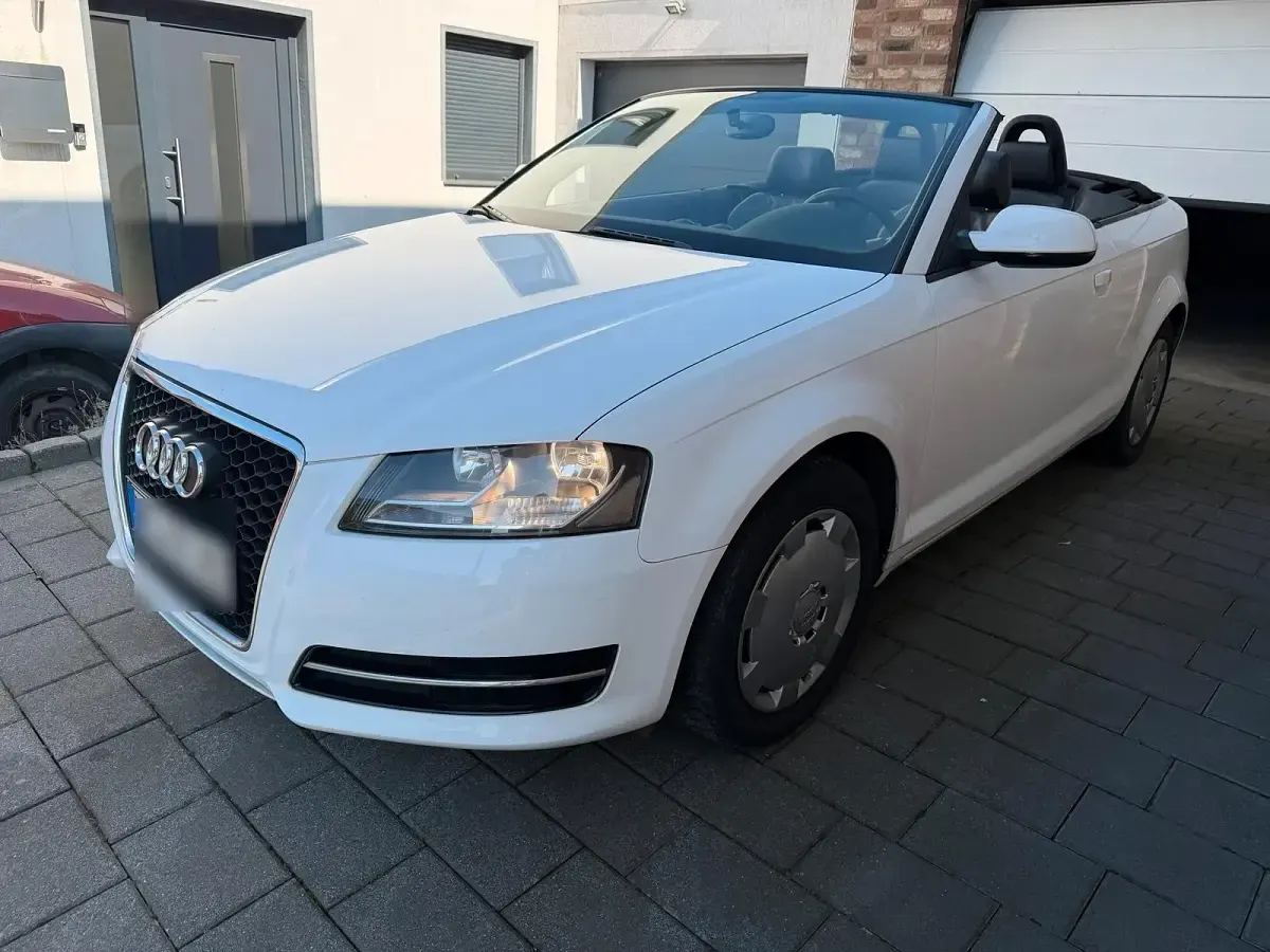 Gebraucht Audi A3 Cabriolet 105 PS (77 kW) 2010 Weiß Cabrio