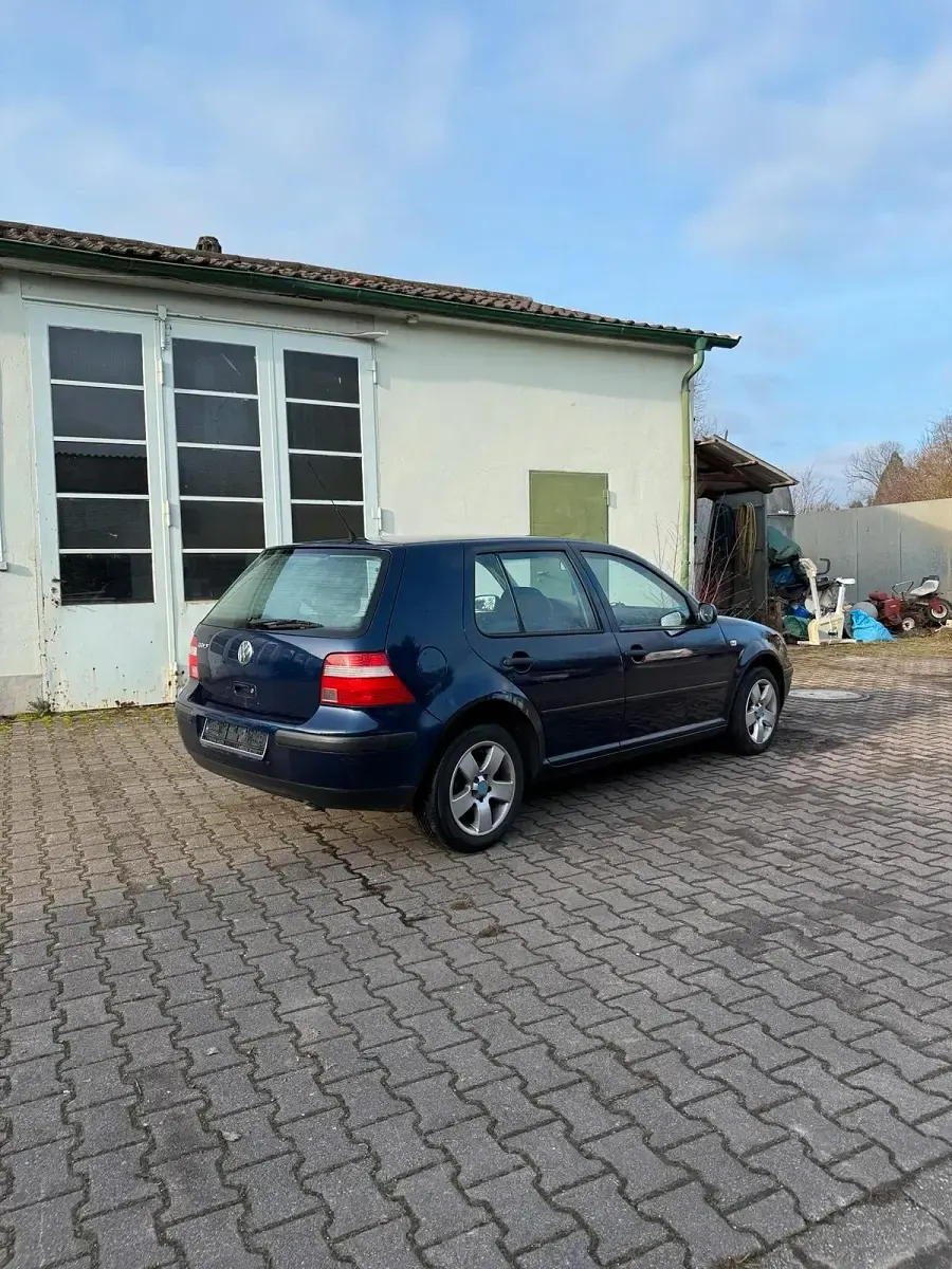 Gebraucht VW Golf IV 75 PS (55 kW) 2002 Kleinwagen